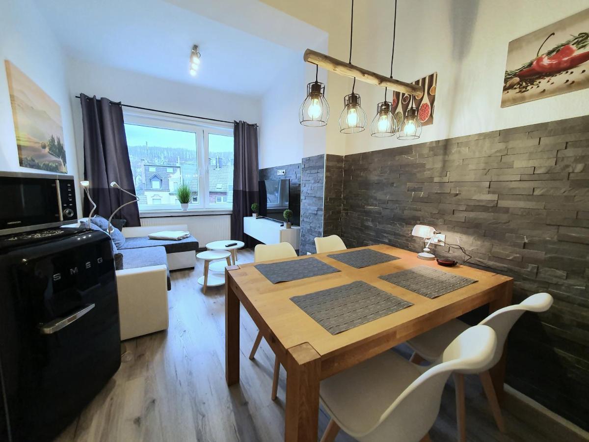 Moderne Wohlfuehloase Zentral In Seenaehe - Pillow Menu, 2 Stk 55" Smart Tvs, Netflix, Disneyplus Uvm เวทเทอร์ ภายนอก รูปภาพ