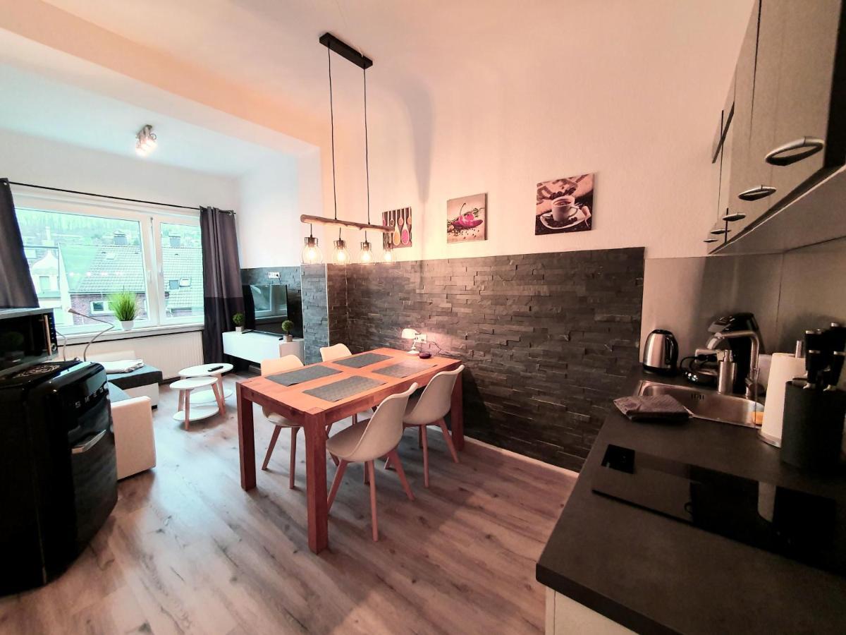 Moderne Wohlfuehloase Zentral In Seenaehe - Pillow Menu, 2 Stk 55" Smart Tvs, Netflix, Disneyplus Uvm เวทเทอร์ ภายนอก รูปภาพ